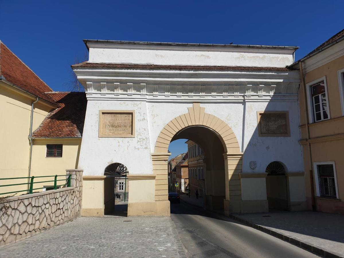 Old City Lux Брашов Экстерьер фото